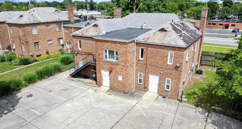 property-image